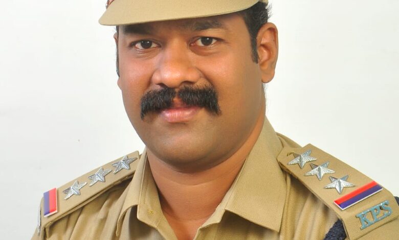 കൂരിരുട്ടിൽ നിന്ന് തുടക്കം, ഒടുവിൽ വിജയതീരമണിഞ്ഞ്   ‘തിരുവല്ല പോലീസ് സ്‌ക്വാഡ് ‘