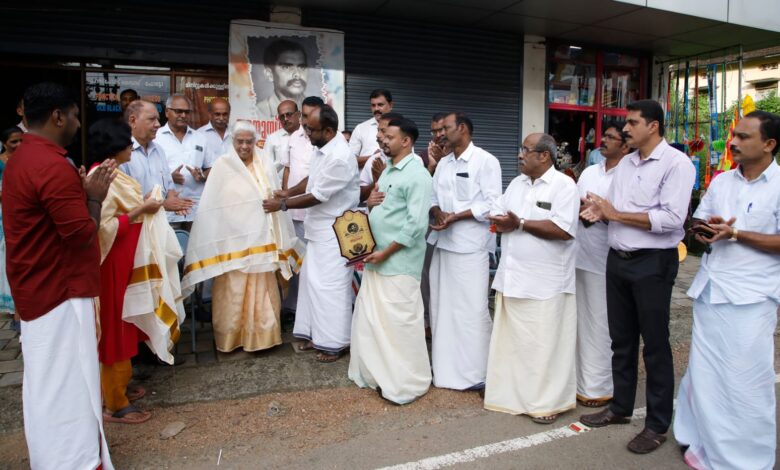 കാർഗിൽ മലനിരകളിൽ വീരമൃത്യുവരിച്ച ധീര യോദ്ധാവിന്  നാടിന്റെ ആദരവ് നല്കി