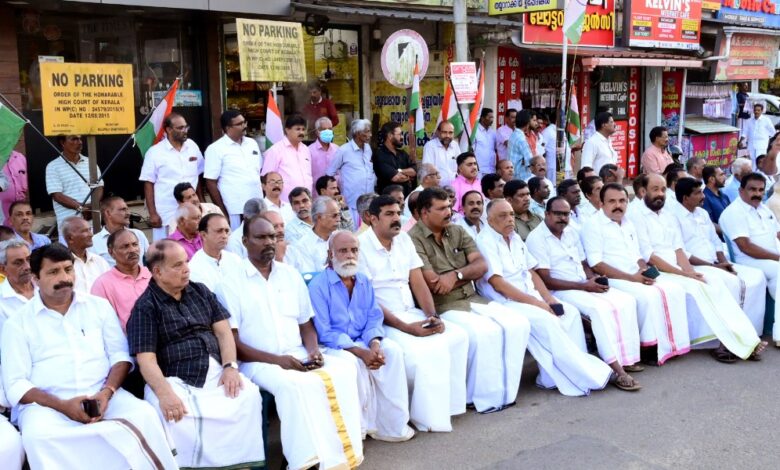 കേരളത്തിലെ ഗവണ്മെന്റിനെ നിയന്ത്രിക്കുന്നത് മാഫിയ സംഘം മെന്ന് അഡ്വ. റെജി തോമസ്