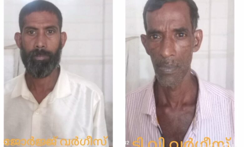 ഒറ്റയ്ക്ക് താമസിക്കുന്നയാളുടെ വീട്ടിൽ അതിക്രമിച്ചുകയറി മർദ്ദനം : രണ്ടുപേർ അറസ്റ്റിൽ