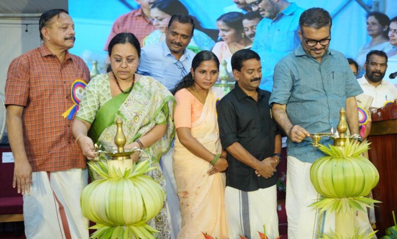 കുടുംബശ്രീ  ഓണം വിപണന മേളകള്‍ വഴി ലക്ഷ്യമിടുന്നത് 30 കോടി രൂപയുടെ വിറ്റുവരവ്: മന്ത്രി എം.ബി രാജേഷ്