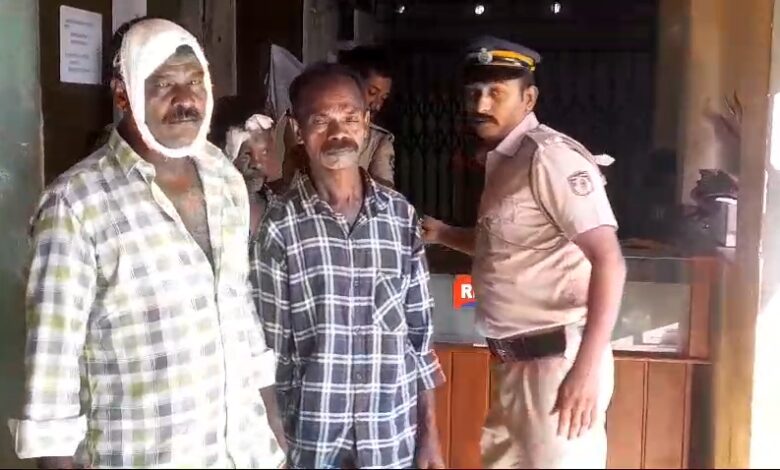 മുൻവിരോധം കാരണം തമ്മിലടി, രണ്ടുപേർക്ക് തലയ്ക്ക് പരിക്ക്, മൂന്നുപേരെ പോലീസ് അറസ്റ്റ് ചെയ്തു