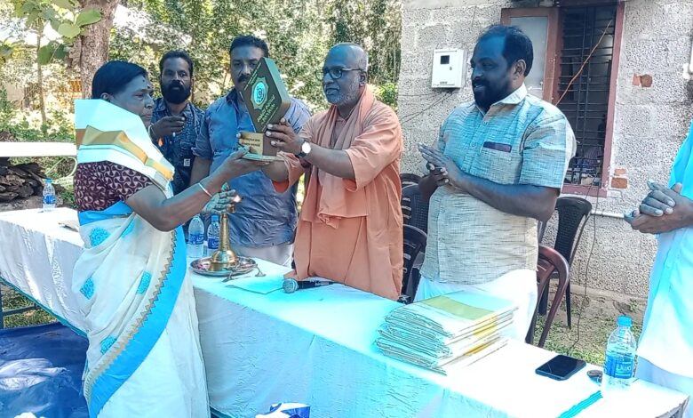 ക്ഷേത്ര ബന്ധു പുരസ്കാരത്തിന് പുതുശ്ശേരിമല പാണ്ഡ്യൻപാറ മലനട മാതൃസമിതി തെരെഞ്ഞെടുക്കപ്പെട്ടു