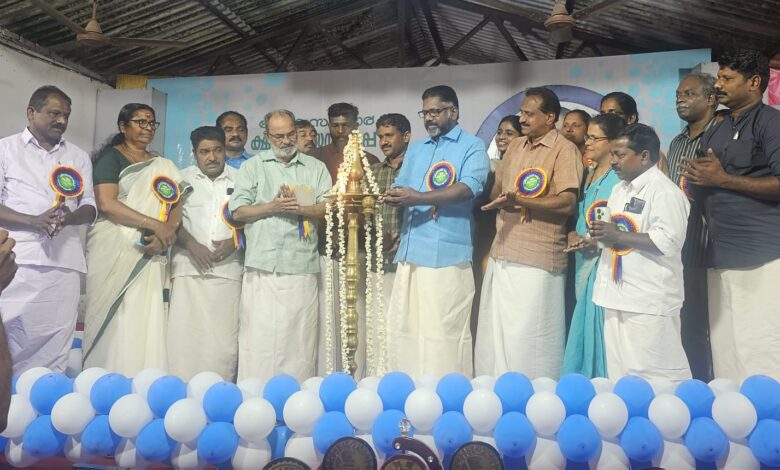 ലൂസേഴ്സ് ഫൈനലില്‍ രണ്ടാംസ്ഥാനം നേടിയ ചിറയിറമ്പ് (എ ബാച്ച് ), മികച്ച ചമയത്തിന് ഒന്നാംസ്ഥാനം നേടിയ മാരാമണ്‍ പളളിയോടങ്ങളെ തോട്ടപുഴശേരി ഗ്രാമപഞ്ചായത്ത് ഹാളില്‍ നടന്ന യോഗത്തില്‍ ആദരിച്ചു.