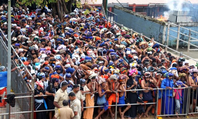 ശബരിമല: തീർഥാടകരുടെ എണ്ണത്തിൽ വൻ വർധന, പോലീസ് മുന്നൊരുക്കങ്ങളുടെ കൂടി വിജയം