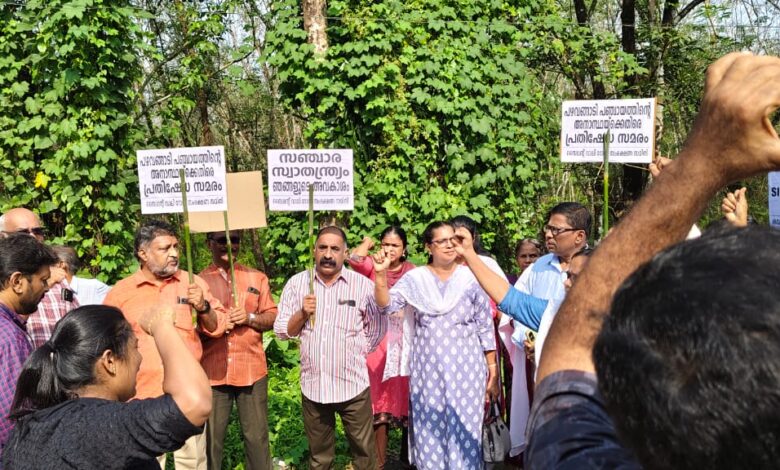 റാന്നി ഇട്ടിയപ്പാറയിൽ സംസ്ഥാന പാതയുടെ ഓട നിർമ്മാണം നാട്ടുകാരായ സൈലൻ്റ് വാലി റോഡ് സംരക്ഷണസമതി തടഞ്ഞു