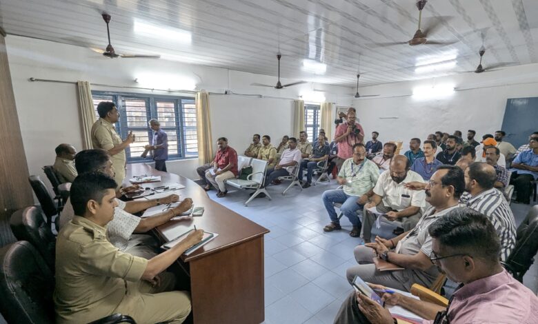 ശബരിമല എല്ലാ വകുപ്പുകളുടെയും ഉന്നതതല അവലോകനയോഗം സന്നിധാനത്ത് നടന്നു