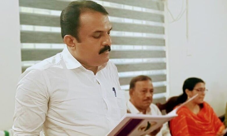 കല്ലൂപ്പാറ ഗ്രാമപഞ്ചായത്തിന്‍റെ  ബഡ്ജറ്റ് പഞ്ചായത്ത് വൈസ് പ്രസിഡന്‍റ് എബി മേക്കരിങ്ങാട്ട്  അവതരിപ്പിച്ചു