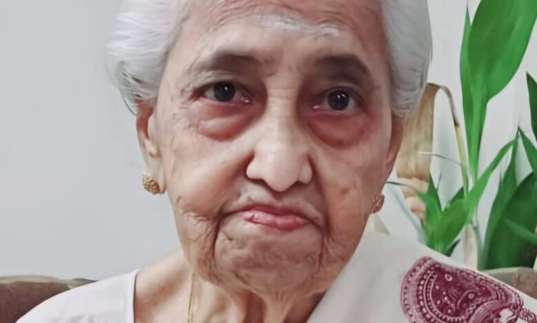 റാന്നി ചെറുകുളഞ്ഞി മുല്ലശ്ശേരിൽ ശാന്തിനികേതനിൽ റിട്ട. എച്ച്.എം,എം പി സരോജിനിയമ്മയുടെ സംസ്കാരം വ്യാഴം 3.30 ന് , വീട്ടുവളപ്പിൽ