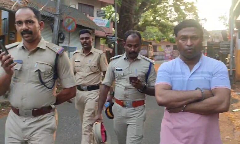 പോലീസിന്റെകോമ്പിങ്ഓപ്പറേഷനിൽ എം ഡി എം എ യും ഇ സിഗററ്റും പിടികൂടി, നിയമലംഘനങ്ങൾക്ക് നിരവധി പേർ പിടിയിൽ