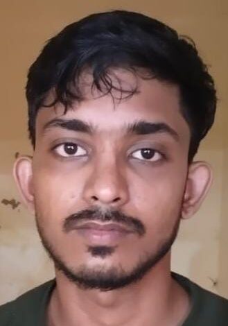 പത്തനംതിട്ട  കൊന്നമൂട്ടിൽ അപകടത്തിൽ സ്കൂട്ടർ യാത്രികൻ മരിച്ച സംഭവത്തിൽ മദ്യപിച്ച് കാറോടിച്ച യുവാവിനെ പോലീസ് അറസ്റ്റ് ചെയ്തു.