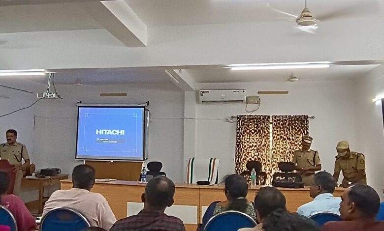 എസ് പി സി കമ്മ്യൂണിറ്റി പോലീസ് ഓഫിസർമാരായ അധ്യാപകർക്ക് പരിശീലനം നൽകി