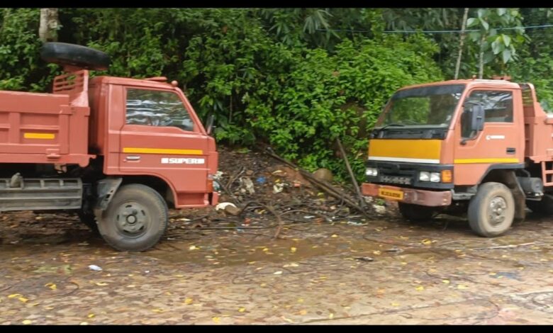 അനധികൃതമായി പമ്പയാറ്റിൽ നിന്നും മണൽ കടത്താൻ ശ്രമിച്ച കേസിൽ 2 ടിപ്പറുകൾ അടക്കം 4 പേർ അറസ്റ്റിലായി