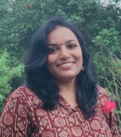 സംസ്‌ഥാന പാഠപുസ്‌തക  രചന കമ്മിറ്റിയിൽ തലവടി ആനപ്രമ്പാൽ സൗത്ത്യുപിസ്‌കൂൾഅധ്യാപിക.ഡോ.സൗമ്യ പ്രേംകുമാർ