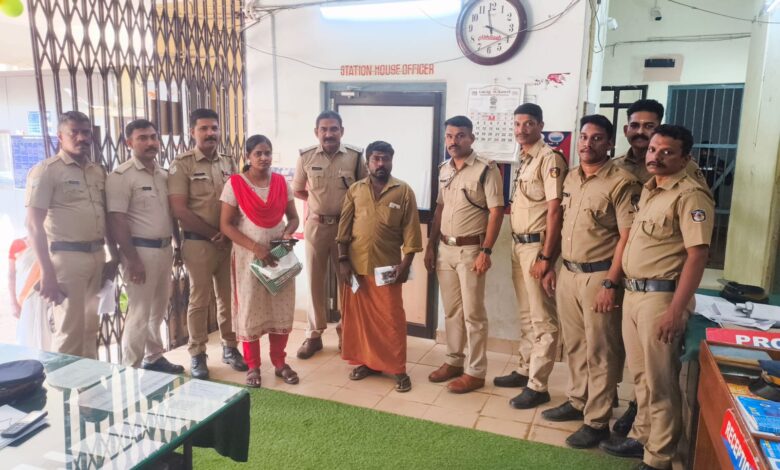 നഷ്ടപ്പെട്ട 4 മൊബൈൽ ഫോണുകൾ  കണ്ടെത്തിനൽകി പന്തളം പോലീസ്