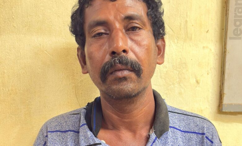 വീട്ടുവളപ്പിൽ നിന്നും സൈക്കിളും പണവും മോഷ്ടിച്ച കേസിലെ പ്രതിയെ പോലീസ് പിടികൂടി