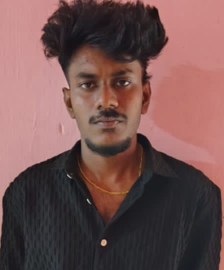 17 കാരിയെ ഭീഷണിപ്പെടുത്തി നഗ്നഫോട്ടോകൾ കൈക്കലാക്കി വെബ്സൈറ്റുകളിൽ അപ് ലോഡ് ചെയ്ത് പ്രചരിപ്പിച്ച കേസിൽ പ്രതി അറസ്റ്റിൽ