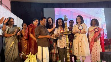 റാന്നിയിൽ നടന്ന ഷീറൈസിൽ മികവ് തെളിയിച്ച വനിതകളെ ആദരിച്ച ചടങ്ങ് അമ്മ ജനറൽ സെക്രടറി കുക്കു പരമേശ്വരൻ ഉദ്ഘാടനം ചെയ്തു