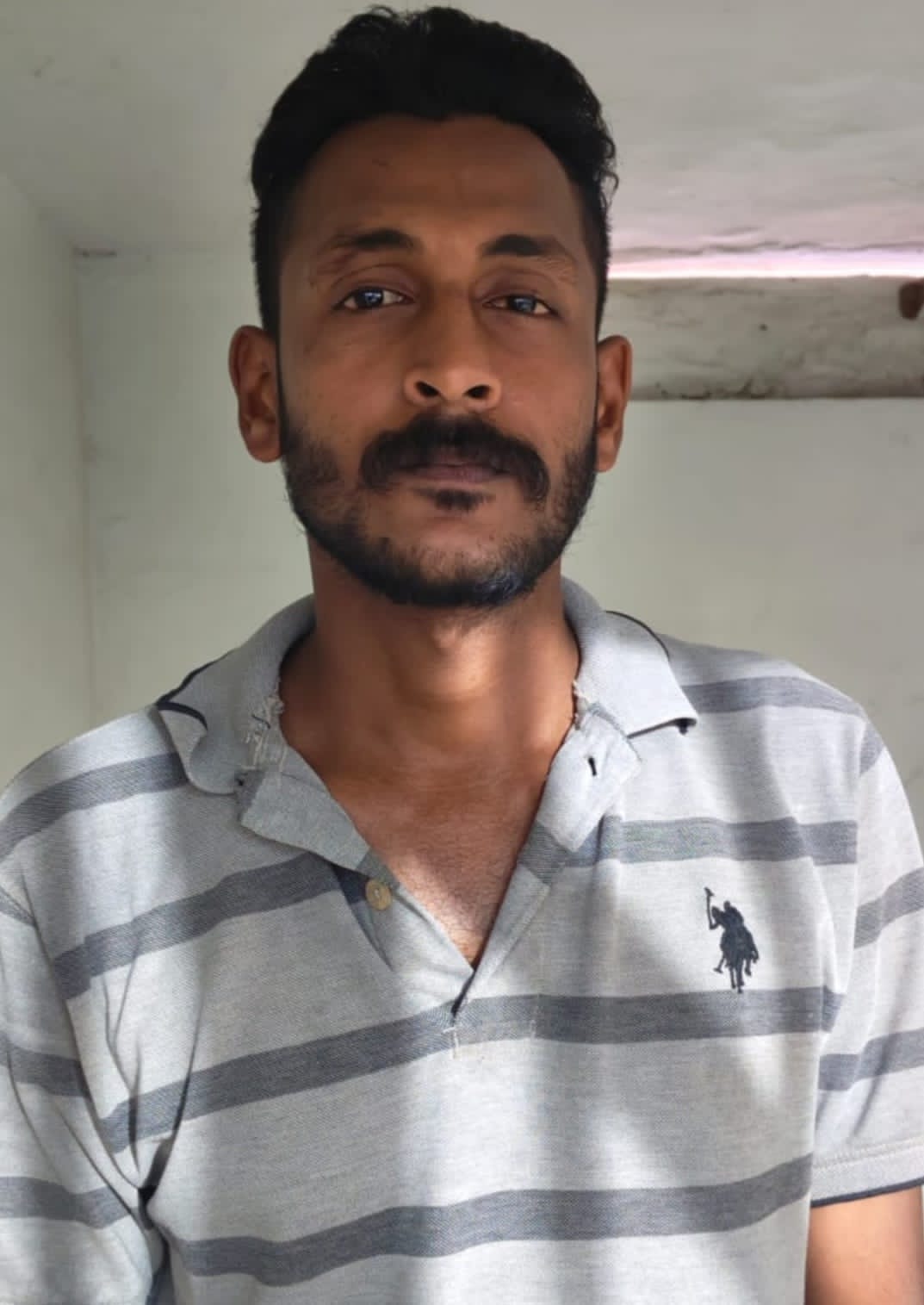 ഇടിവളയുപയോഗിച്ച് ആക്രമം നടത്തിയ കേസിൽ പ്രതി അറസ്റ്റിലായി