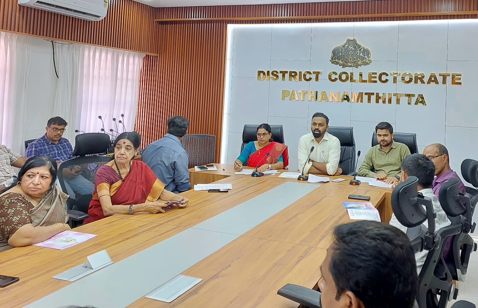 ചെറുകോല്‍പ്പുഴ ഹിന്ദുമത പരിഷത്ത്: അവലോകനയോഗം ചേര്‍ന്നു