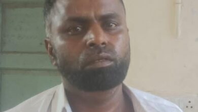 യുവതിയെയും പ്രായപൂർത്തിയാകാത്ത മകളെയും വീട്ടിൽ കയറി ക്രൂരമായി ആക്രമിച്ച  പ്രതി പോലീസിൻ്റെ പിടിയിലായി