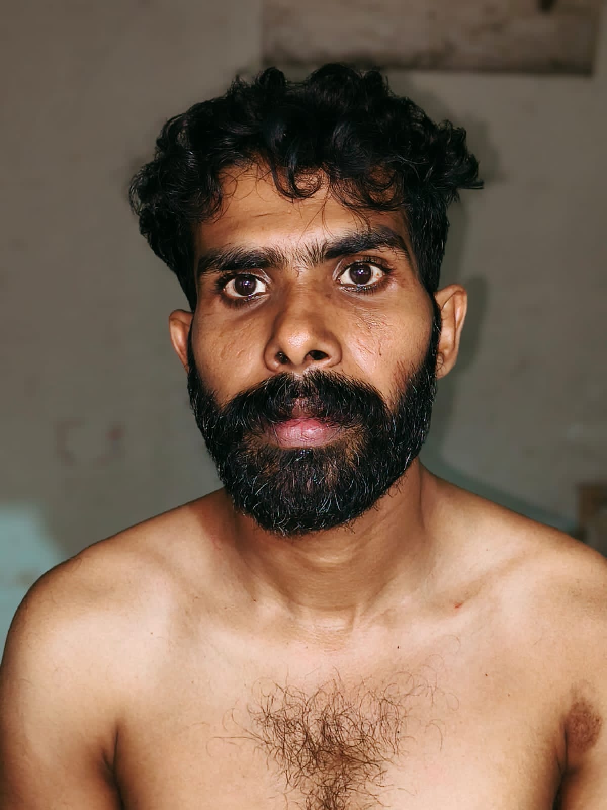 കോന്നിയിൽ ബന്ധുവിനെ ചുറ്റികകൊണ്ട് തലയ്ക്കടിച്ച് കൊലപ്പെടുത്തിയ കേസിലെ പ്രതി അറസ്റ്റിലായി