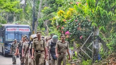 കോയിപ്പുറം പോലീസ് സ്റ്റേഷൻ പരിധിയിലും കേന്ദ്ര സായുധ പോലീസ് സേനയുമായി ചേർന്ന്  റൂട്ട് മാർച്ച് നടത്തി